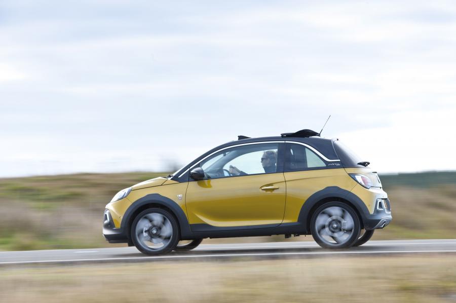  Vauxhall Adam Rocks Air 2014 года  (фото 32 из 94)